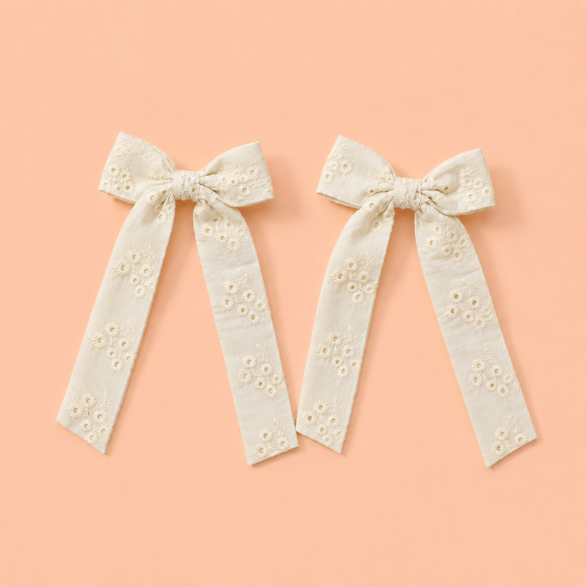 Broderade rosetter med band – 2-pack